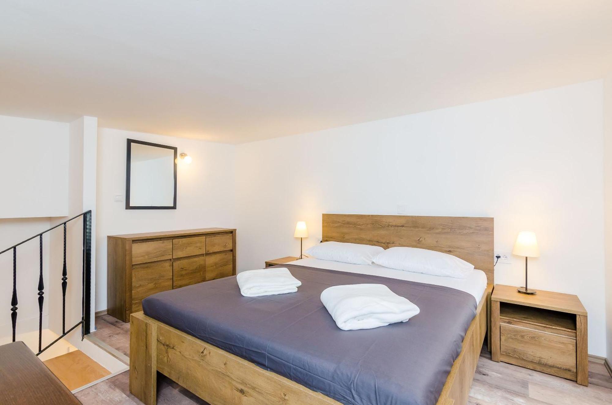 Baza Guest house