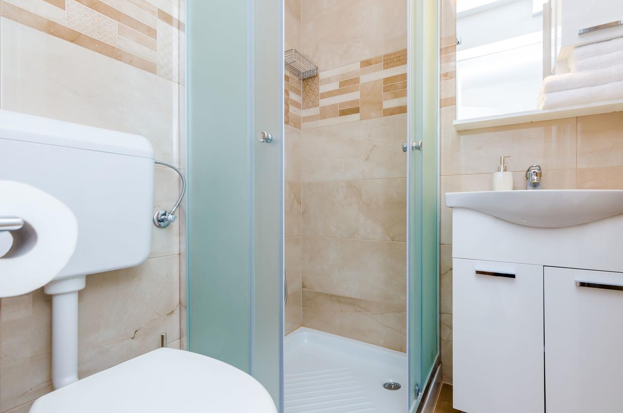 Baza Guest house